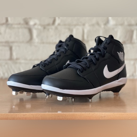 Nike Air Jordan 1 Metal AV5355-001 Men Size 10 Black White Baseball Cleat Retro